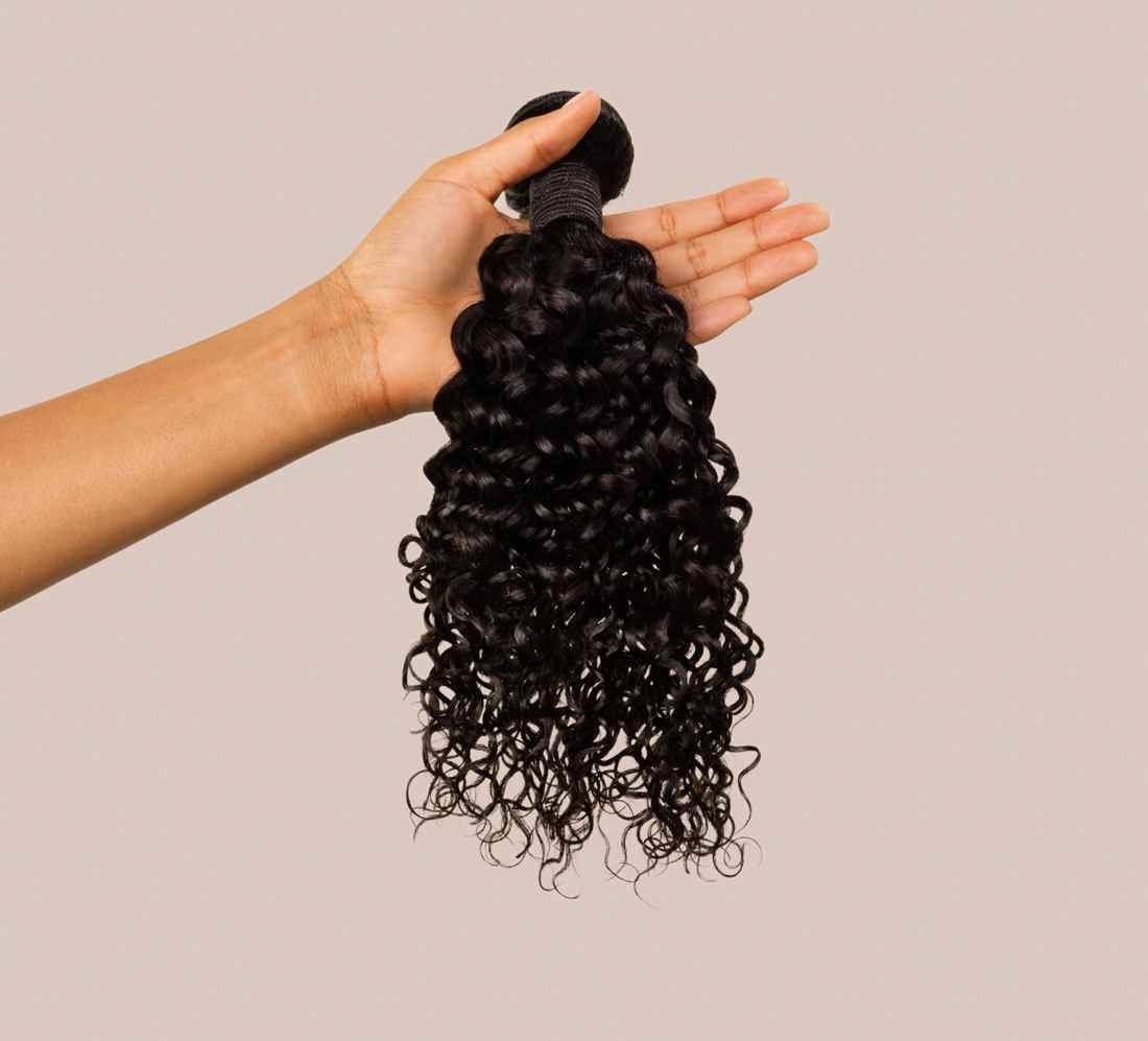 Italian Curly haarbundels: Creëer een Volle en Speelse Look met Natuurlijke Krullen